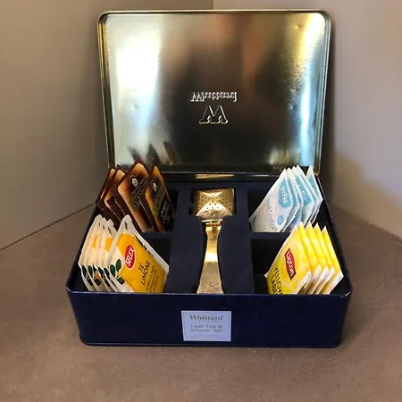 Lägenhet Stylish Spacious 3-bedroom Apartment, Open-space Kitchen, 3 Balconies!