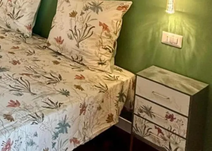 Stylish Spacious 3-bedroom Apartment, Open-space Kitchen, 3 Balconies! Roma